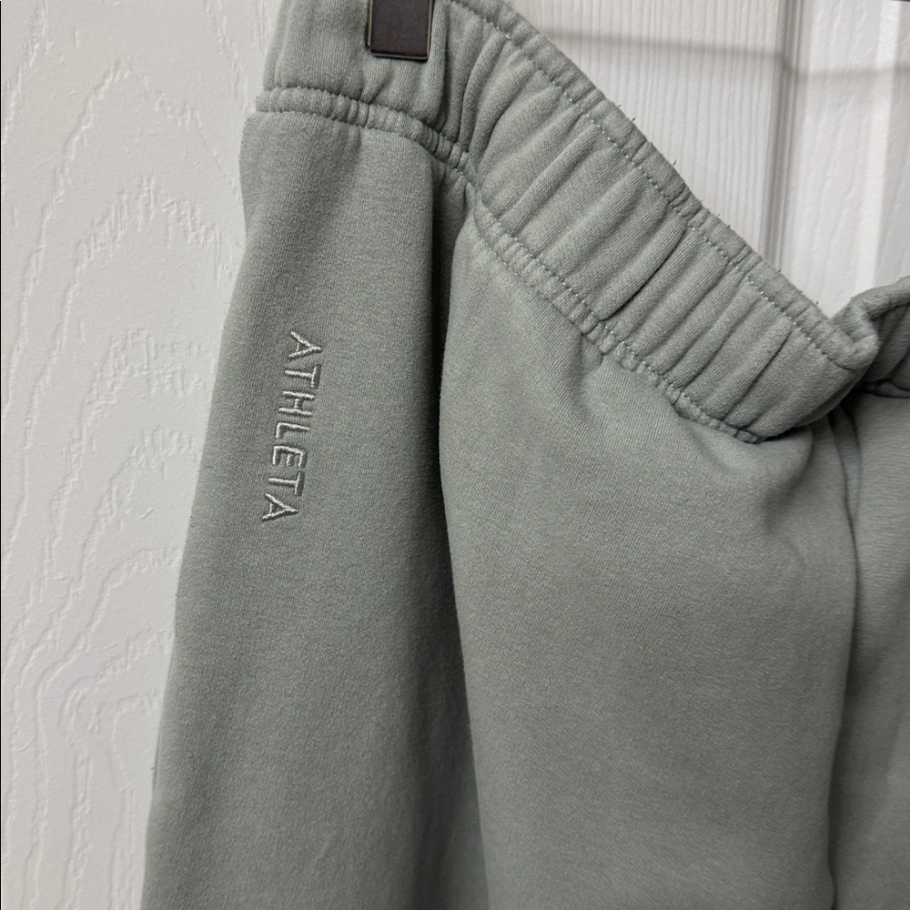 Athleta Forever fleece sweatpants - Picture 4 of 11